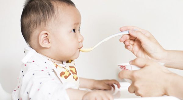 Trẻ suy dinh dưỡng cần bổ sung gì?