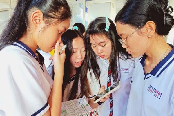 Lựa chọn hình thức đăng ký xét học bạ online