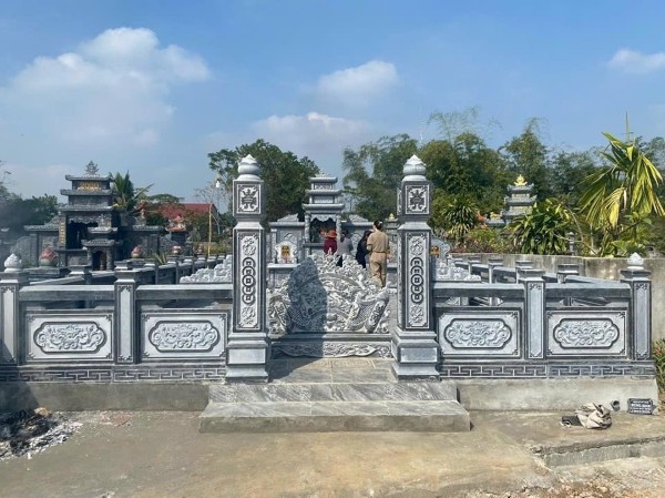 Khu lăng mộ đá đẹp trong văn hóa người Việt