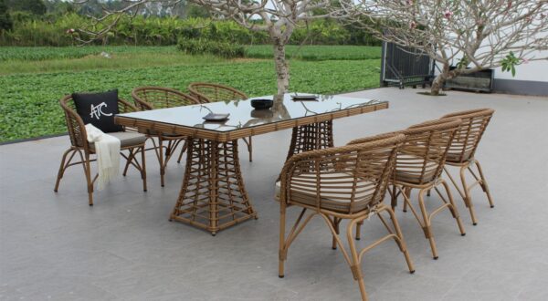 Thiết kế bàn ghế sân vườn đẹp