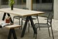 Bảo quản nội thất quán cafe ngoài trời vẫn giữ được độ bền đẹp mặc cho yếu tố thời tiết nắng mưa.