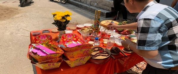 Vàng mã và bài văn khấn động thổ