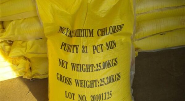 Bảo trì hóa chất diệt khuẩn hồ bơi