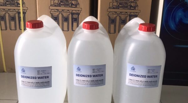 Vai trò của nước cất trong quá trình xử lý hóa chất