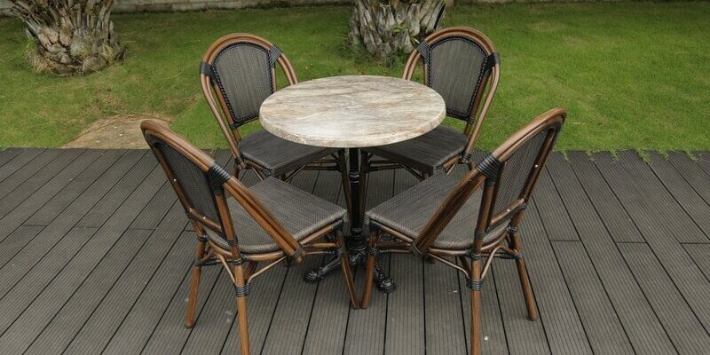 Lưu ý khi chọn bàn ghế dễ bảo quản