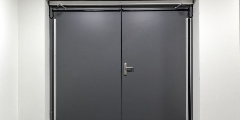 So sánh cửa chống cháy một cánh và hai cánh chi tiết