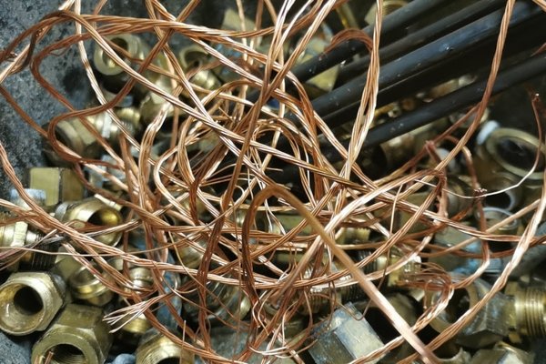 Phân loại phế liệu kim loại khác nhau