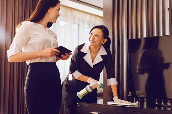 Đối tượng phù hợp với ngành quản trị khách sạn