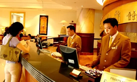 Ngành Quản trị khách sạn là một ngành thuộc lĩnh vực du lịch và khách sạn đang phát triển mạnh mẽ và có nhiều cơ hội cho sinh viên sau khi tốt nghiệp.
