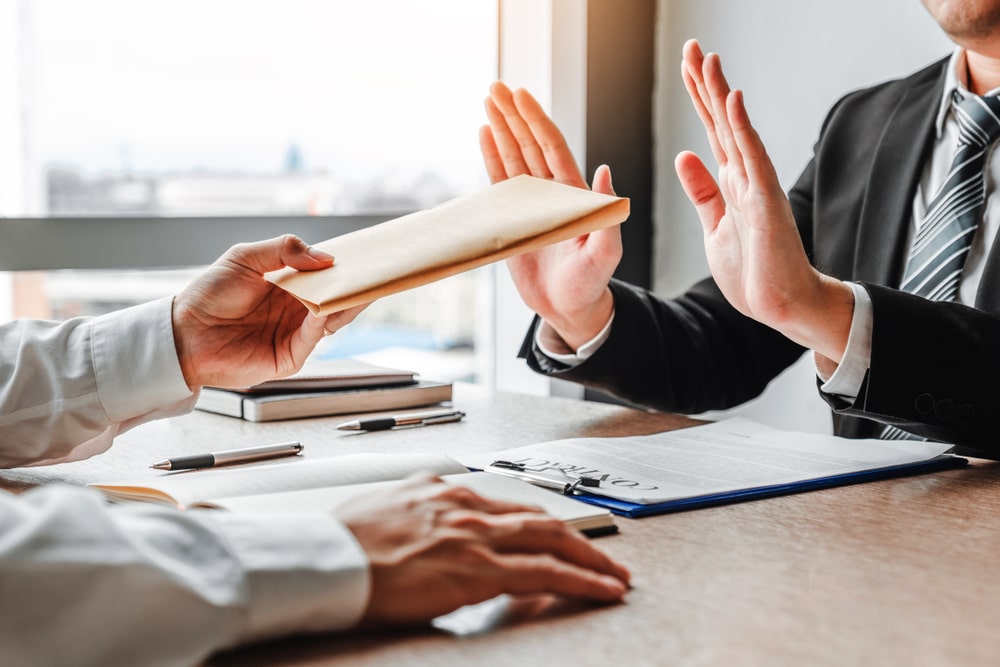 Người thừa kế ở nước ngoài nhận di sản